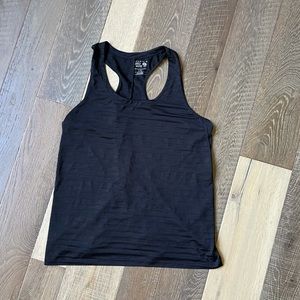 🏔 Mountain Hardware Tank